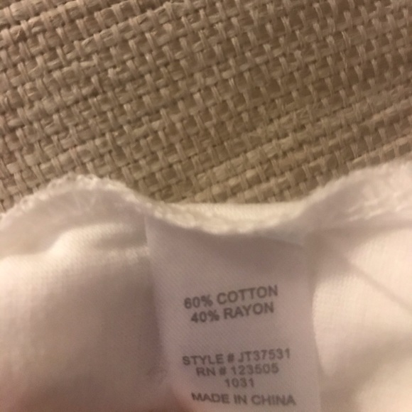 🌺WIFE MOM BOSS GraphicTee🌺 - Picture 3 of 3